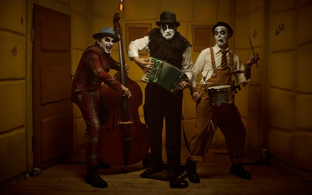 ГАЛА-ЗАКРИТТЯ 10. УКРАЇНА! FF – Ягідка кохання з живою музикою The Tiger Lillies